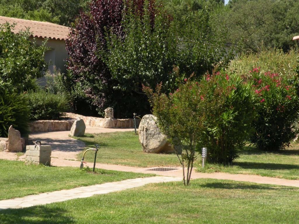 ホテルLes Jardins De Santa Giulia ポルトヴェッキオ エクステリア 写真