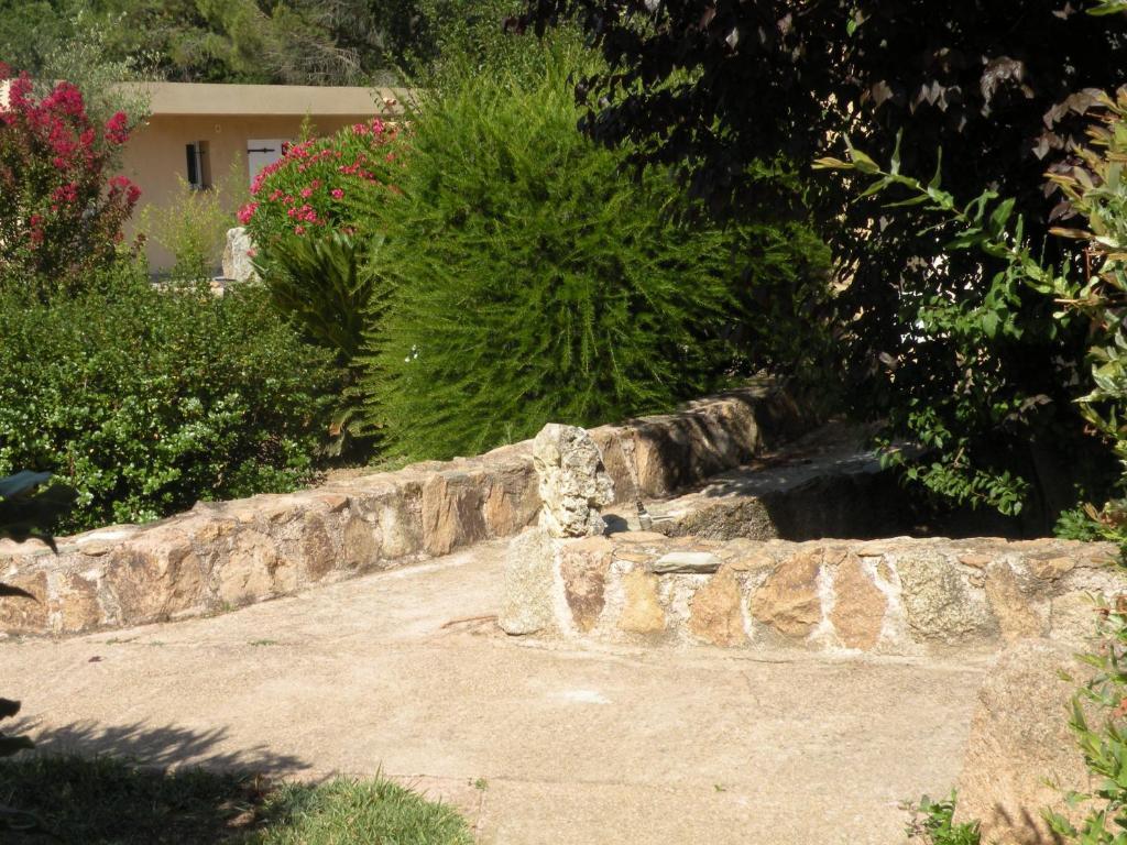 ホテルLes Jardins De Santa Giulia ポルトヴェッキオ エクステリア 写真
