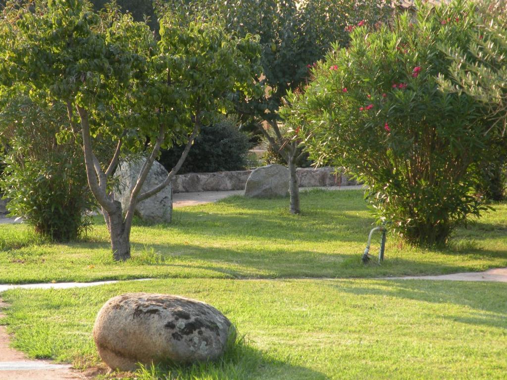 ホテルLes Jardins De Santa Giulia ポルトヴェッキオ エクステリア 写真