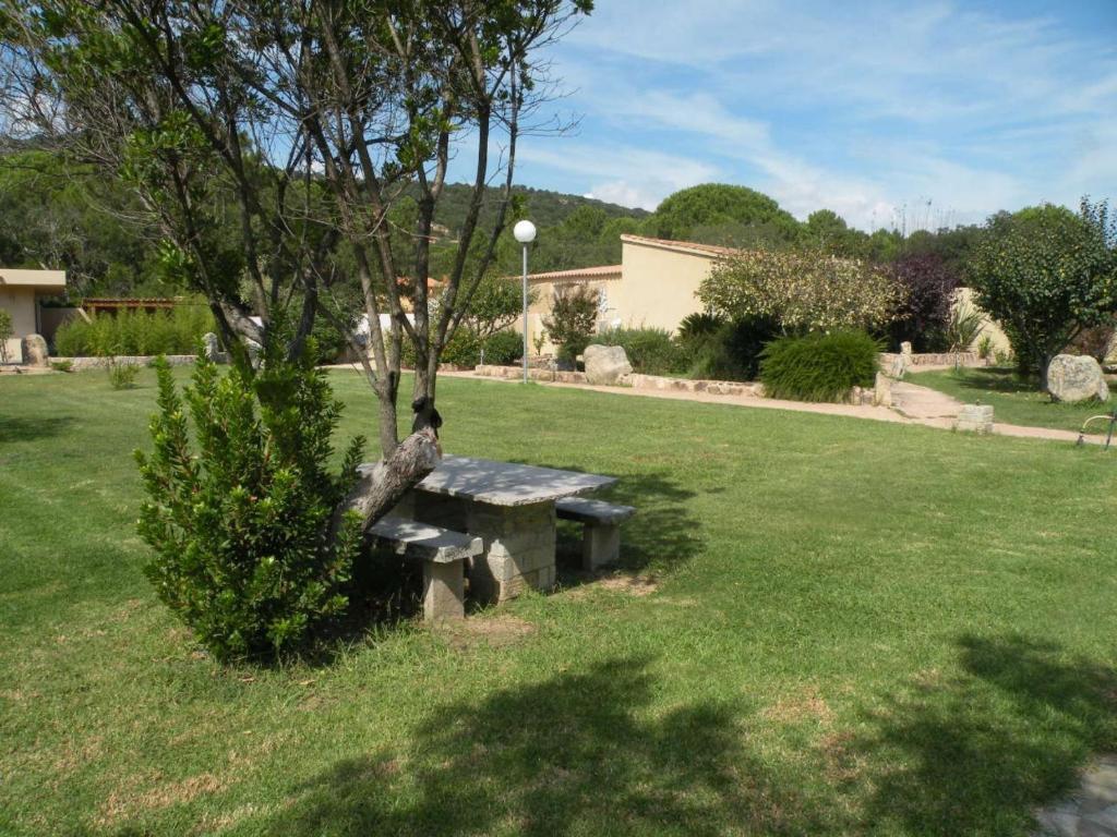 ホテルLes Jardins De Santa Giulia ポルトヴェッキオ エクステリア 写真